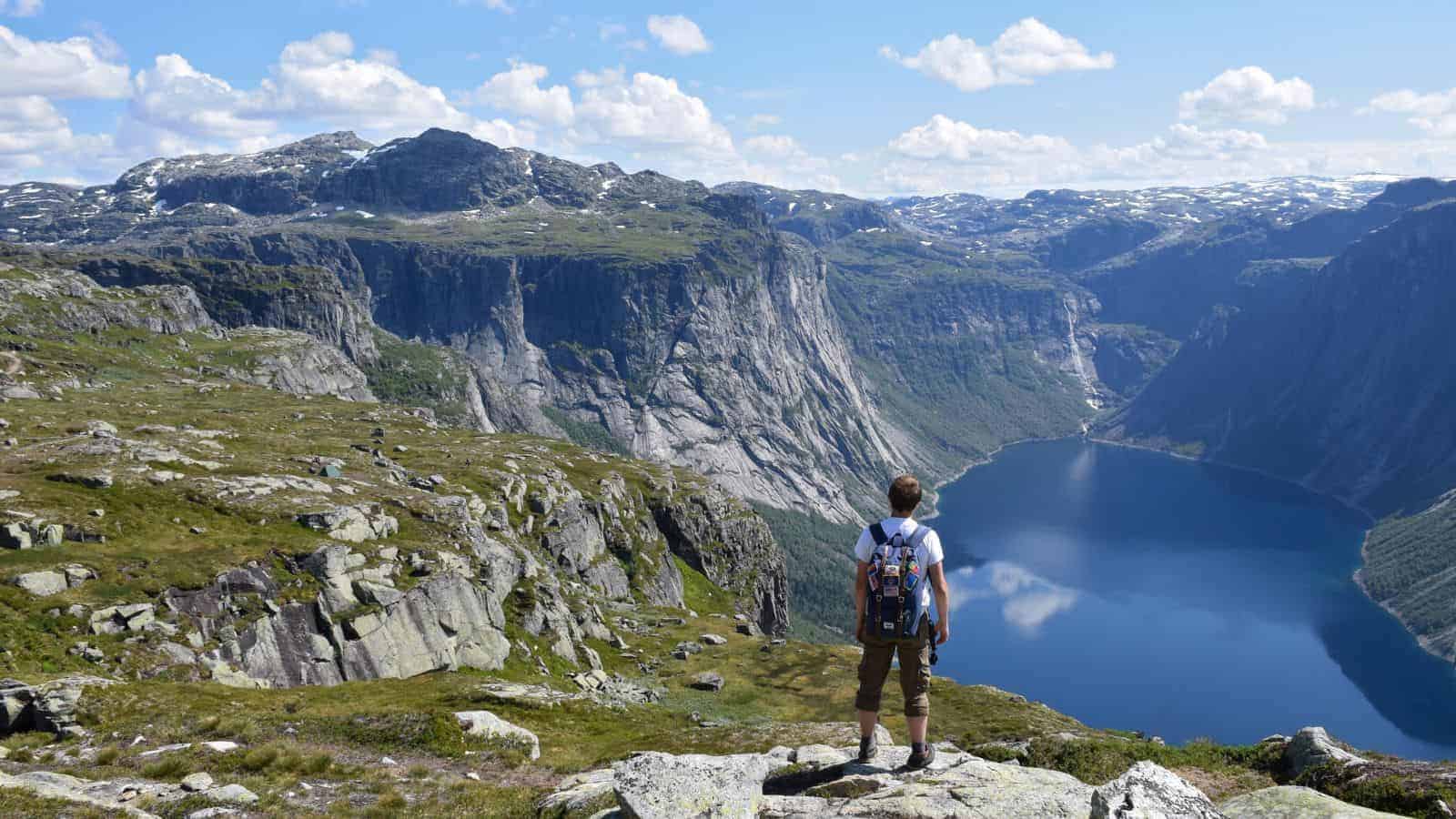 From AI-Powered Itineraries to Personalized Adventures: 12 Travel Trends Shaping 2025