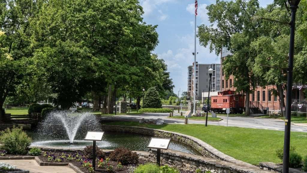 22 Hidden U.S. Towns That Feel Like You Stepped Into Europe 21 Lititz Pennsylvania