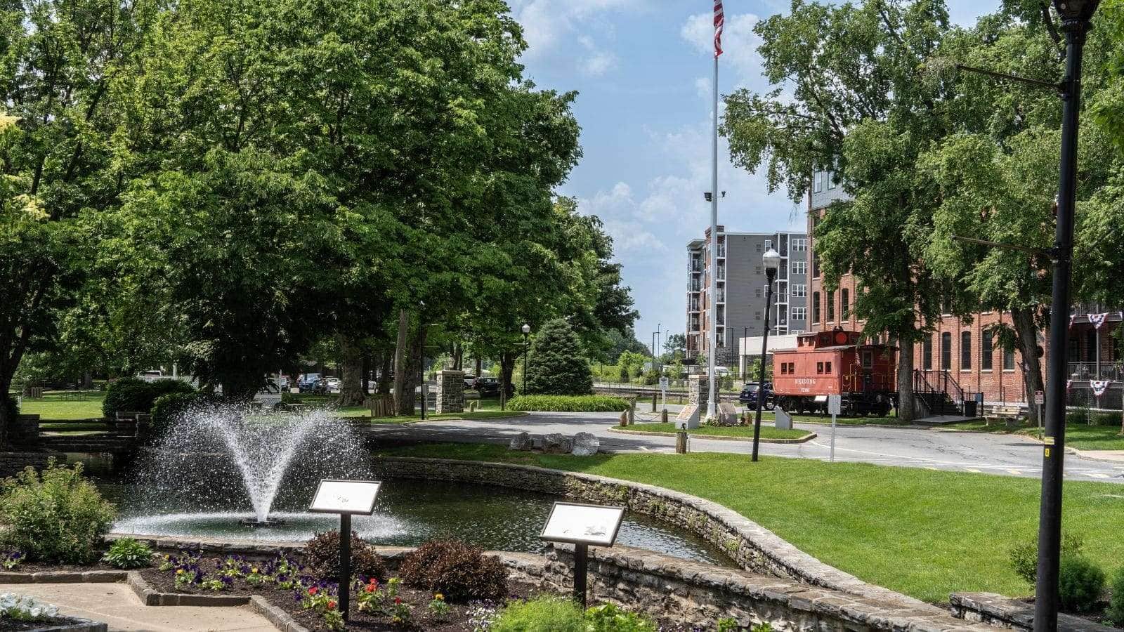 22 Picturesque U.S. Towns That Feel Like You’re in a European Village 13 Lititz Pennsylvania