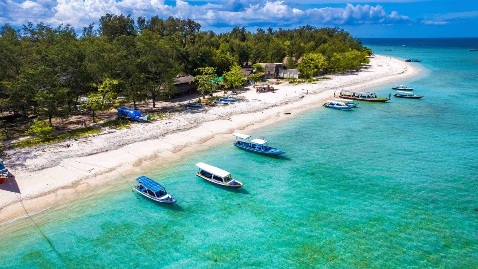 23 Places to Travel Without Going Broke 2 Lombok Indonesia