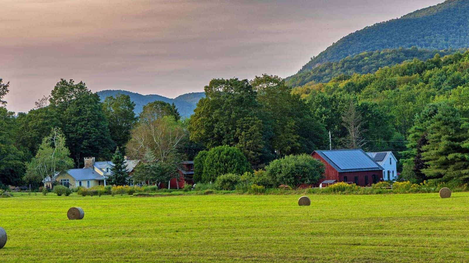 10 U.S. Villages Only Locals Know Are Perfect for Relaxation 28 10 U.S. Villages Only Locals Know Are Perfect for Relaxation