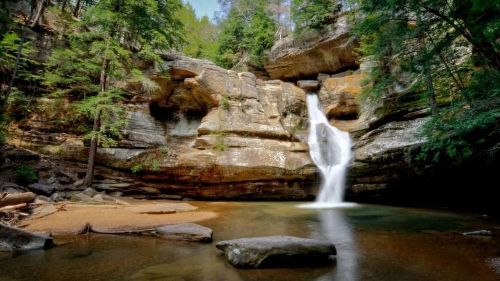 20 U.S. Destinations Perfect for Fall That Aren’t New England 15 Hocking Hills Cedar Falls Ohio