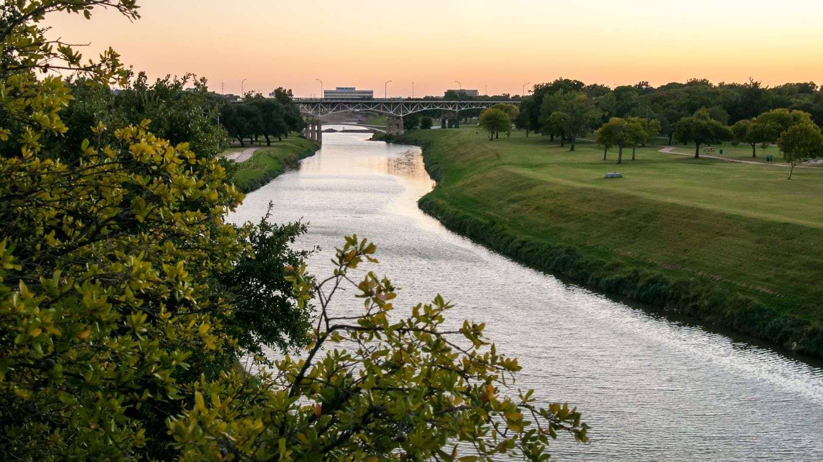 19 Local-Favorite U.S. Rivers Perfect for a Weekend Escape 16 Trinity River