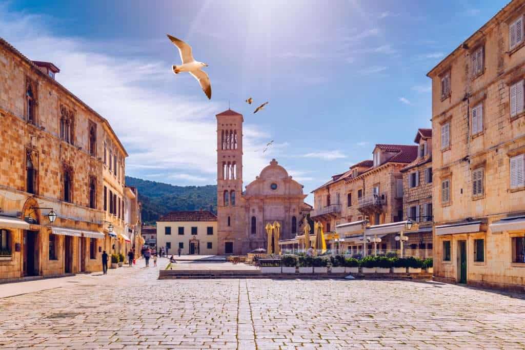 21 Travel Deals That Feel Like Travel Steals 19 shutterstock 1995986426