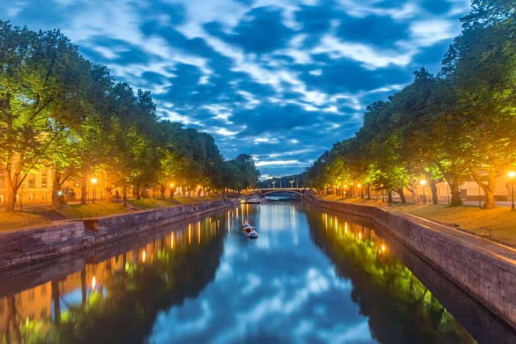 20 Global Escapes That Save You Thousands 2 shutterstock 2081417623