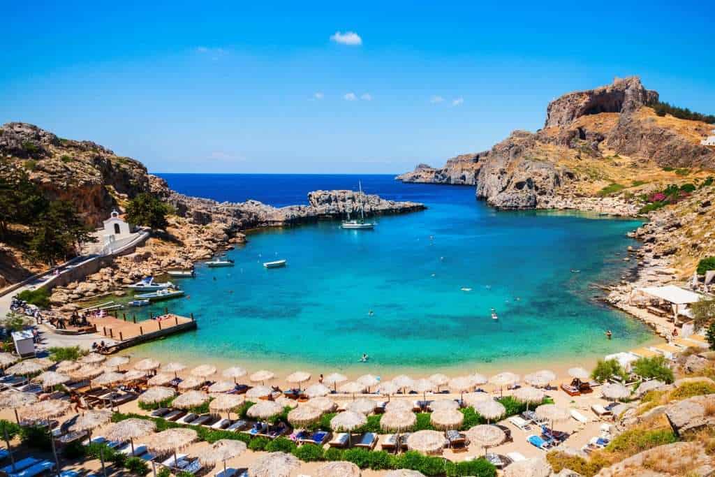 20 Luxury-Looking Vacays on a Budget 16 shutterstock 2485273519