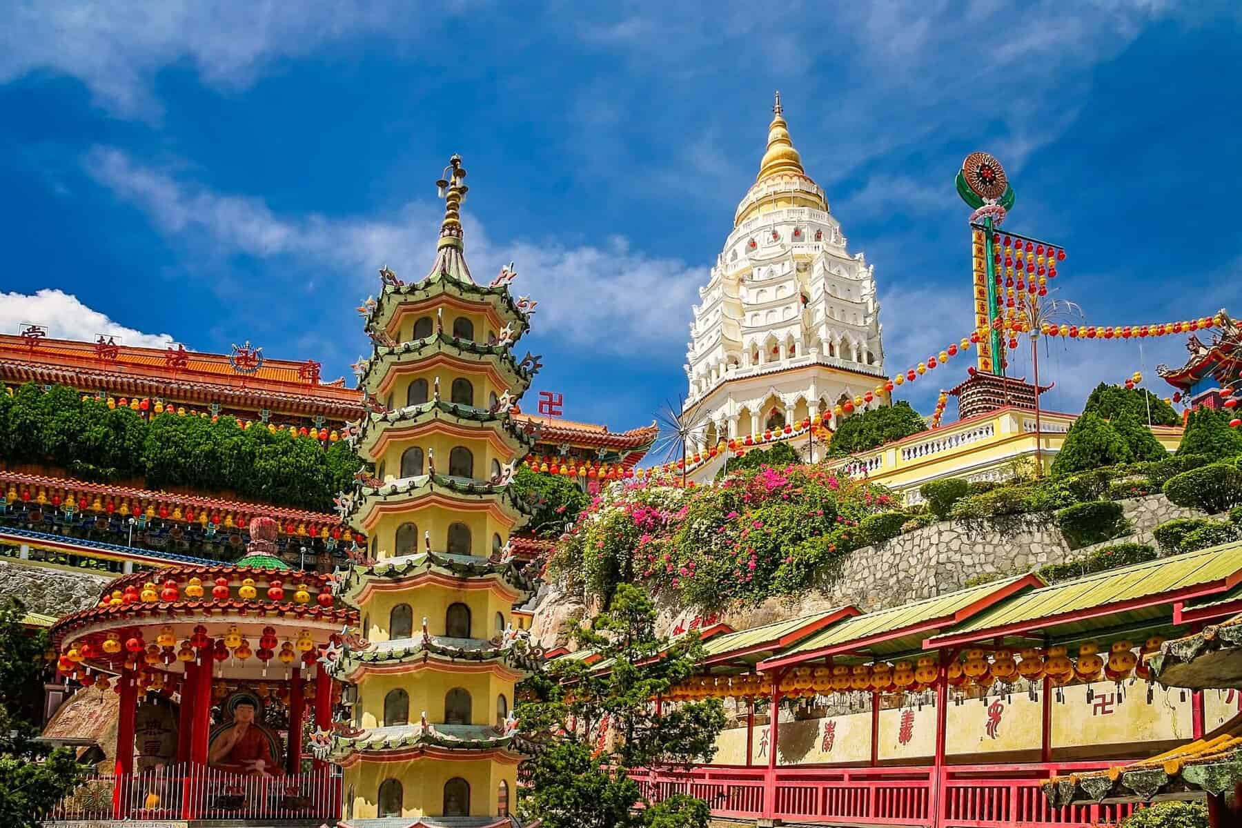 19 Places Where You Can Travel Like a King, Cheaply 15 19 Places Where You Can Travel Like a King, Cheaply