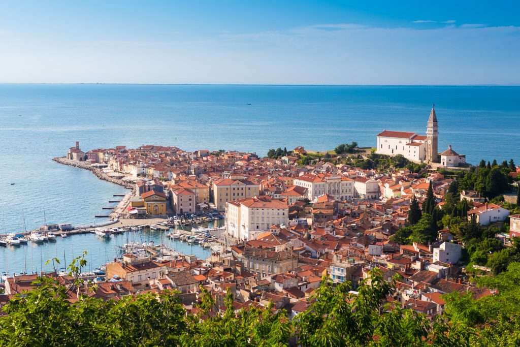 21 Cost-Effective Trips You’ll Remember Forever 11 shutterstock 143145643