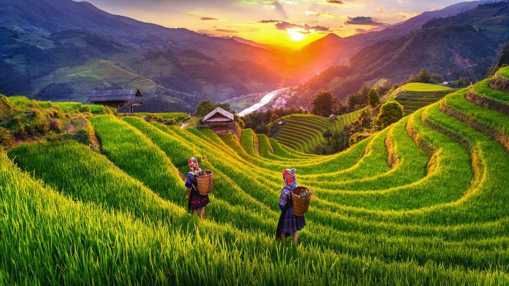 23 Gorgeous Places That Save You Thousands 18 shutterstock 2246106535