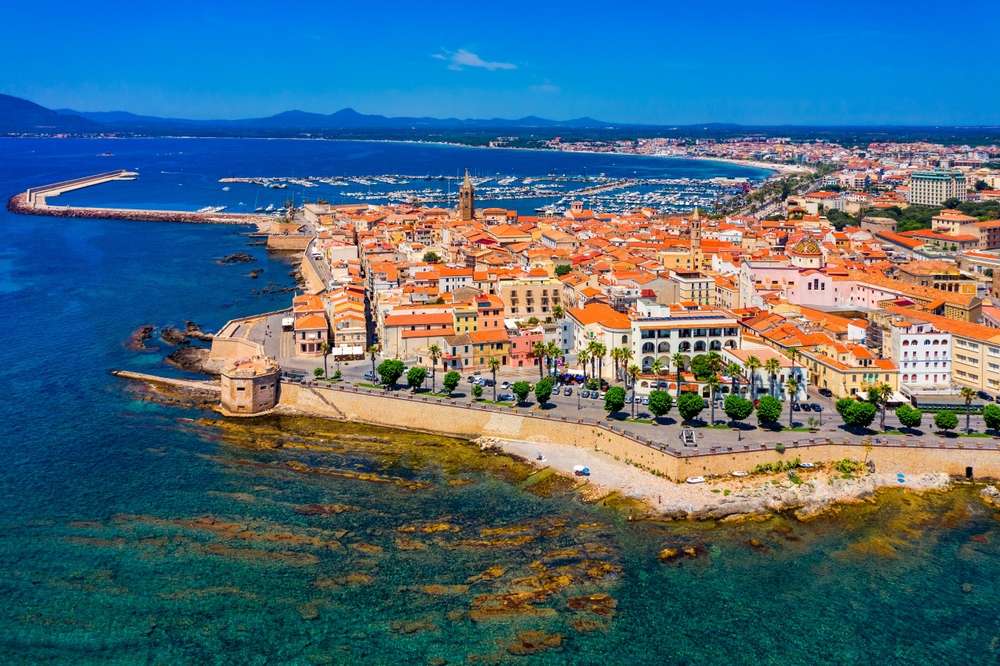 19 Scenic Vacays Where You’ll Spend Less 2 shutterstock 2337846031