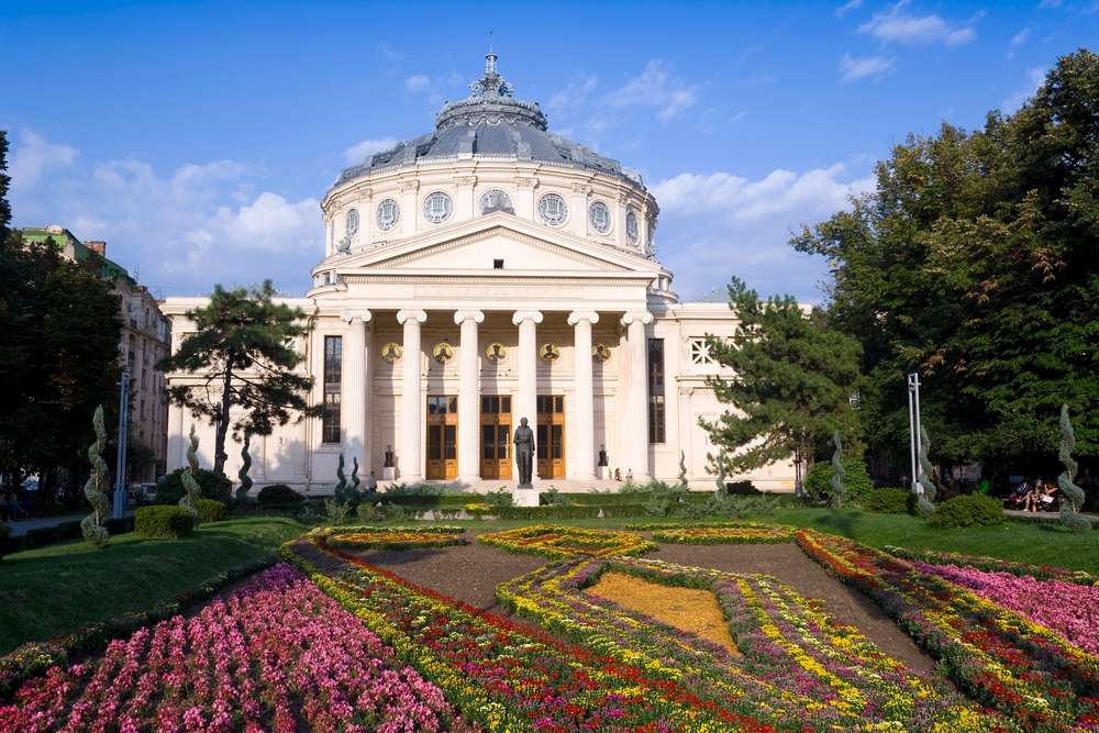 22 Beautiful Places You Can Afford Right Now 21 shutterstock 2428388995