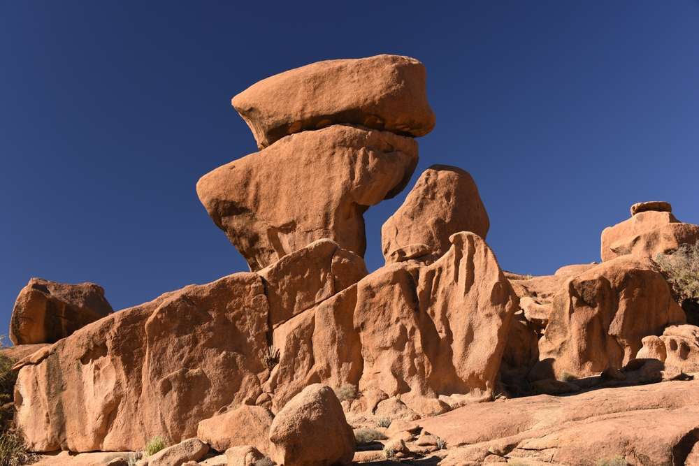 20 U.S. Lookout Points With Views So Good People Forget How Dangerous They Are 10 shutterstock 2445820247