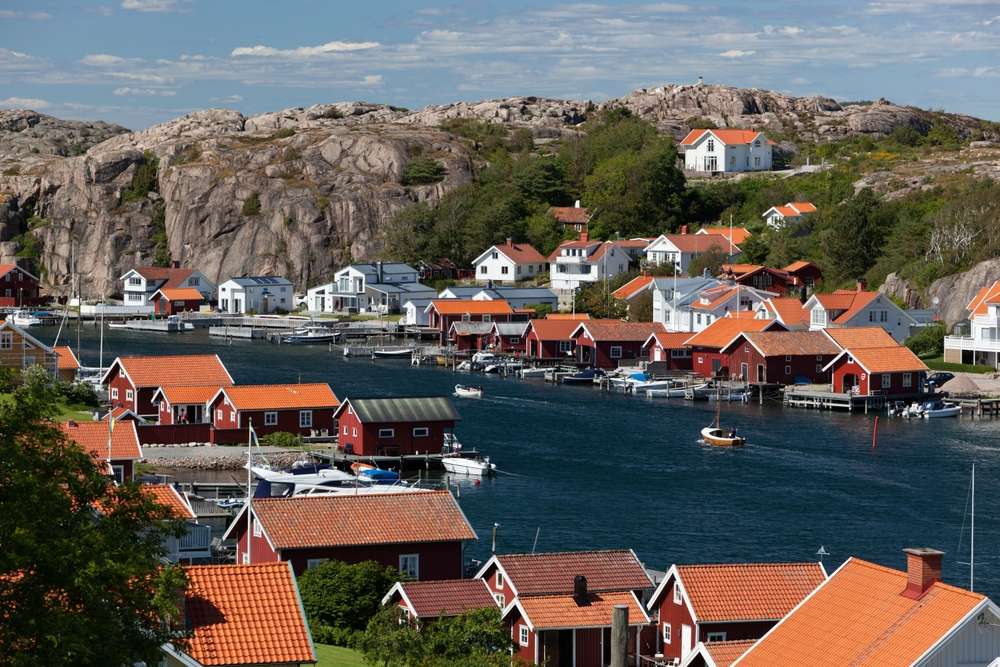 21 Budget-Friendly Trips With Million-Dollar Views 3 shutterstock 2448876713