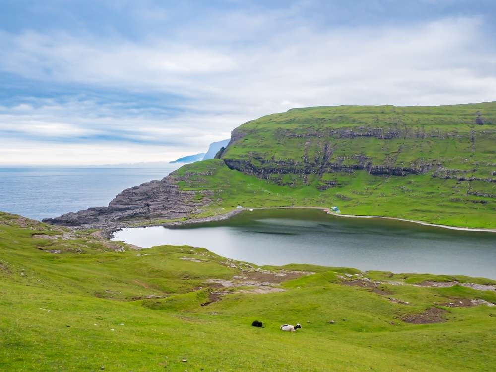 21 Budget-Friendly Trips With Million-Dollar Views 11 shutterstock 2552260603