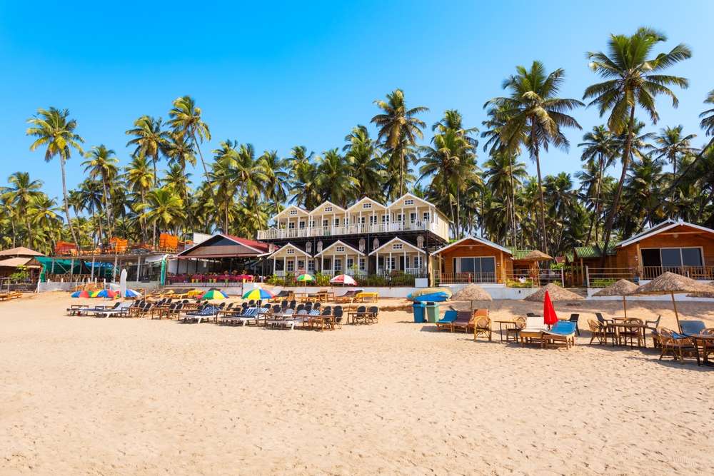 Escape in Style: 23 Cheap Getaways With 5-Star Experiences 23 shutterstock 2556641787