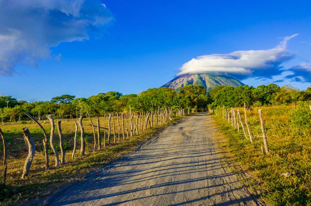 22 Scenic Vacays Where You’ll Spend Less 2 shutterstock 317547530