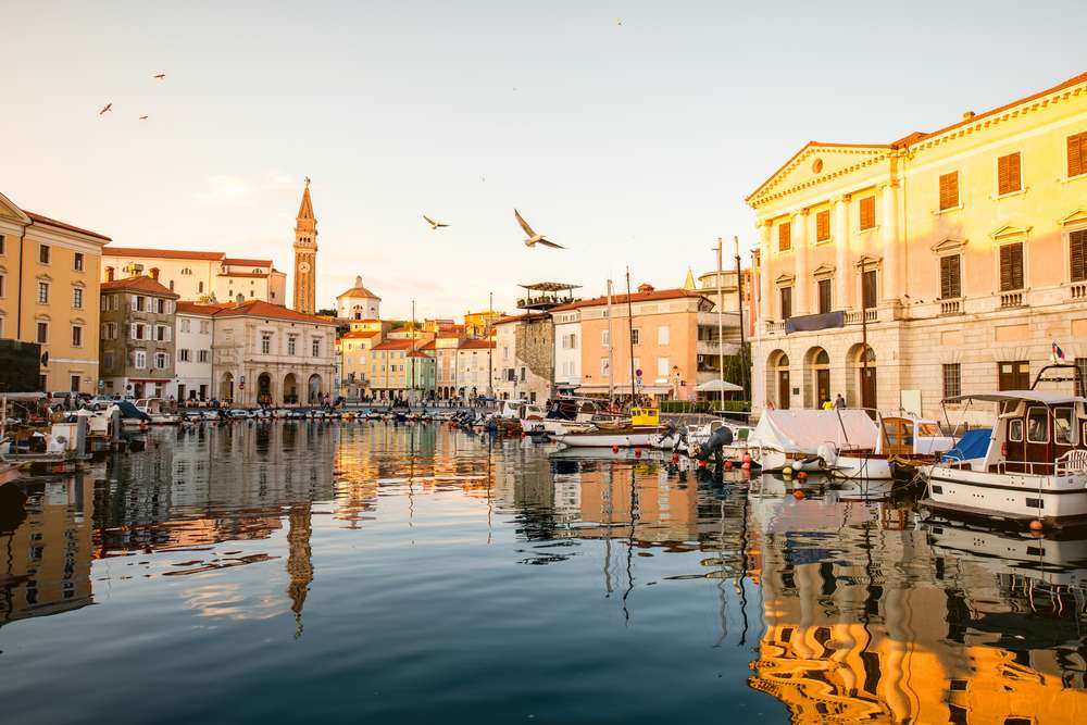 22 Travel Gems That Maximize Every Dollar 18 shutterstock 457528945 1
