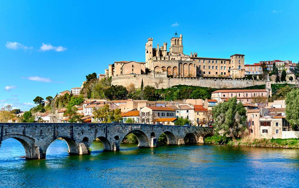Indulge for Less: 20 Budget-Friendly Trips for Luxury Lovers 4 shutterstock 473086594