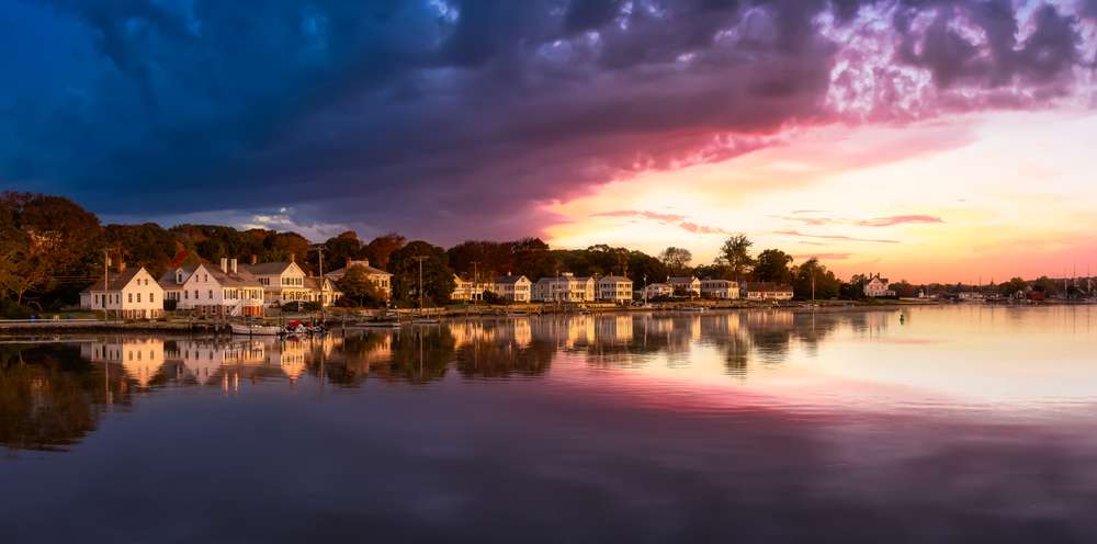 22 U.S. Towns So Charming, You'll Want to Move There Tomorrow 23 22 U.S. Towns So Charming, You’ll Want to Move There Tomorrow