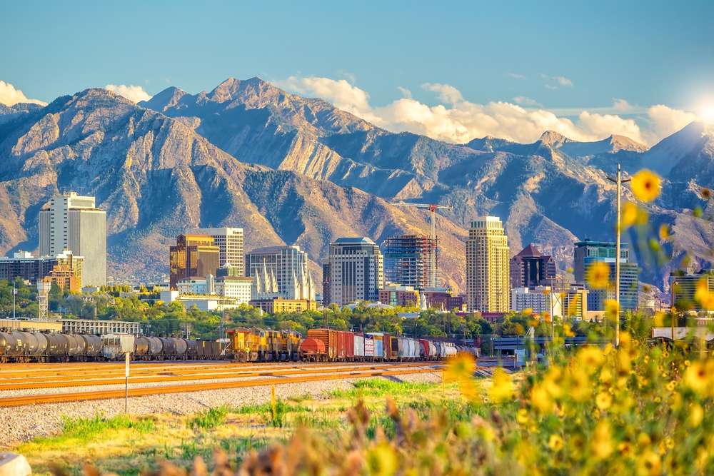 21 Most Underrated Cities for Food Lovers in America 20 shutterstock 2033773940