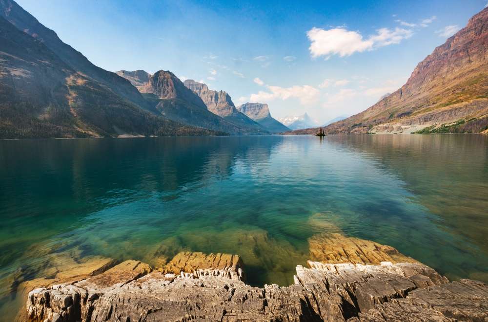 22 Breathtaking U.S. Places You’ll Be Kicking Yourself for Missing 22 shutterstock 2304608841