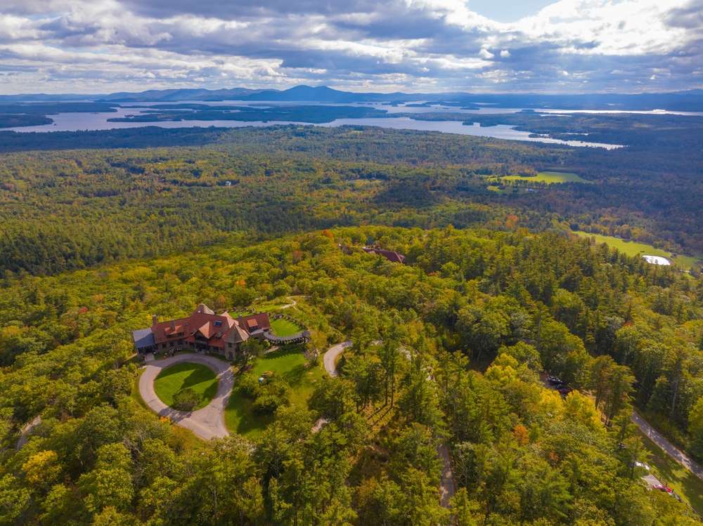 21 Places in the U.S. That Look Straight Out of a Fairy Tale 19 shutterstock 2385778073