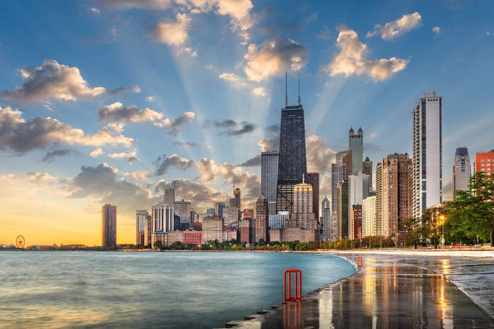 24 U.S. Destinations That Are More Magical at Night 25 24 U.S. Destinations That Are More Magical at Night