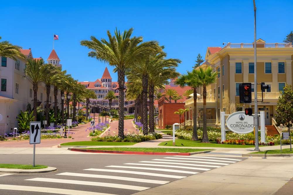 22 Beautiful American Neighborhoods You’ll Never Believe Actually Exist 19 shutterstock 2470189225