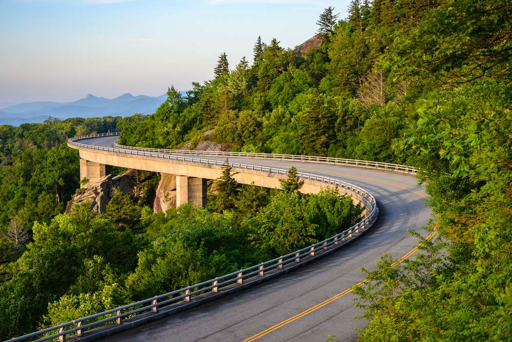 22 Roads That Look Normal Until the Weather Turns 19 22 Roads That Look Normal Until the Weather Turns