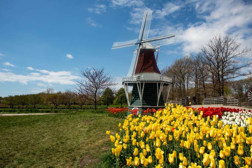 22 Hidden U.S. Towns That Feel Like You Stepped Into Europe 7 shutterstock 1413831362