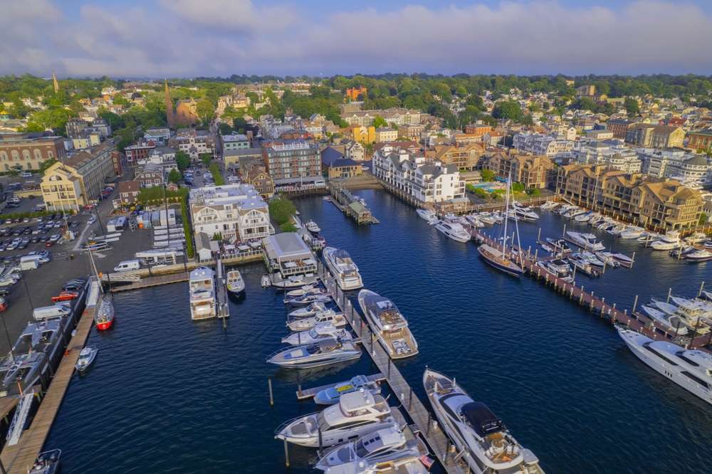 23 U.S. Look-Alike Towns That Feel Like Eerie Copies of Somewhere Else 22 shutterstock 2367185131