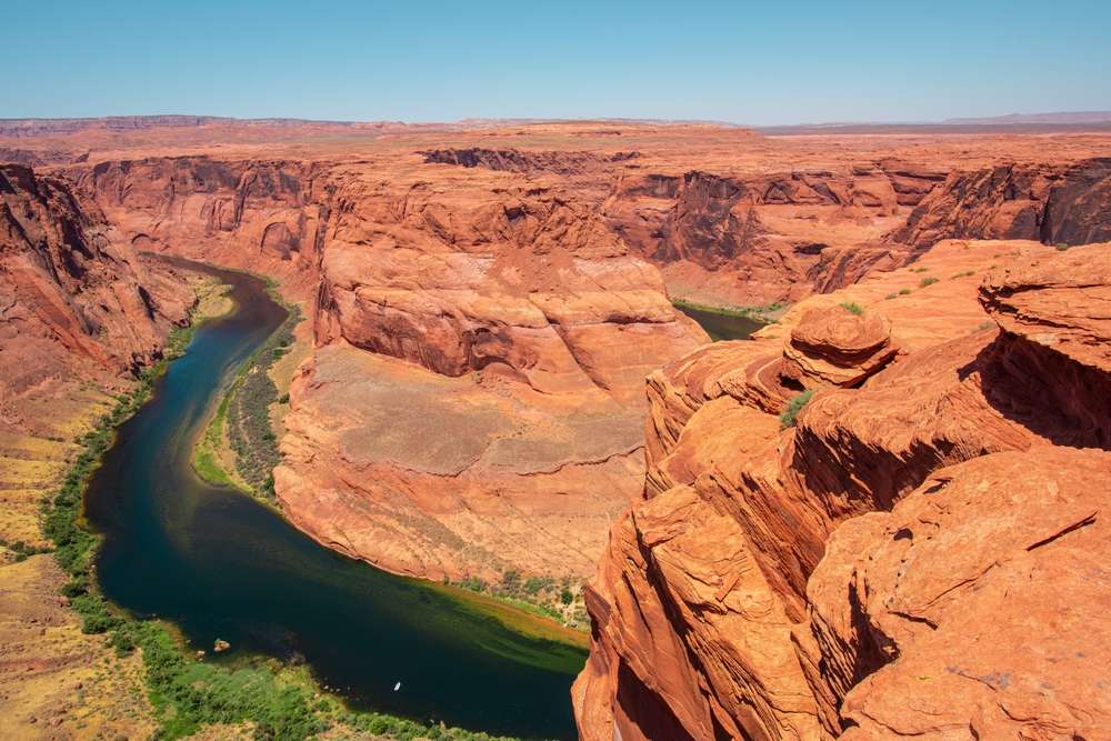 21 U.S. Places So Unexpectedly Beautiful They Don’t Seem Possible 12 shutterstock 2621113927