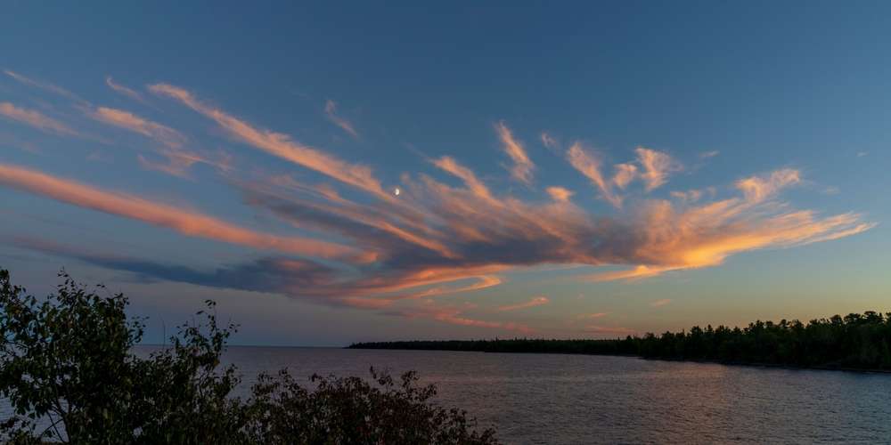 21 Breathtaking Lakes in the U.S. That Aren’t Lake Tahoe 16 shutterstock 2635959459