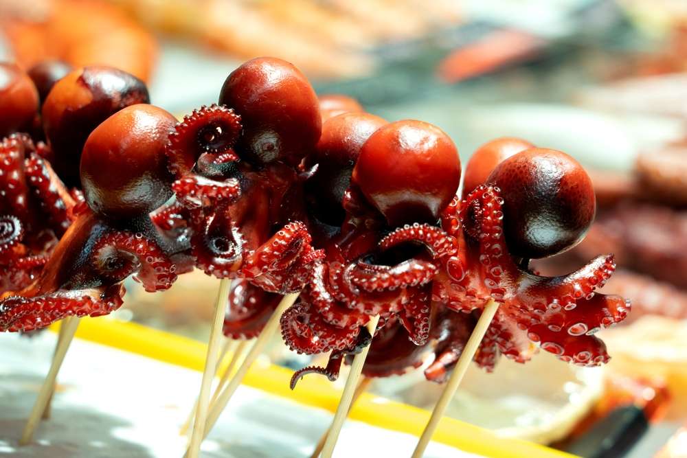 21 U.S. State Fair Foods That Went Way Too Far 21 shutterstock 2686190603