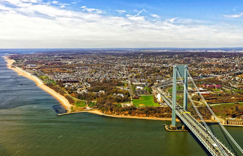 23 Haunted Places in the U.S. That Locals Still Avoid 21 shutterstock 409249381