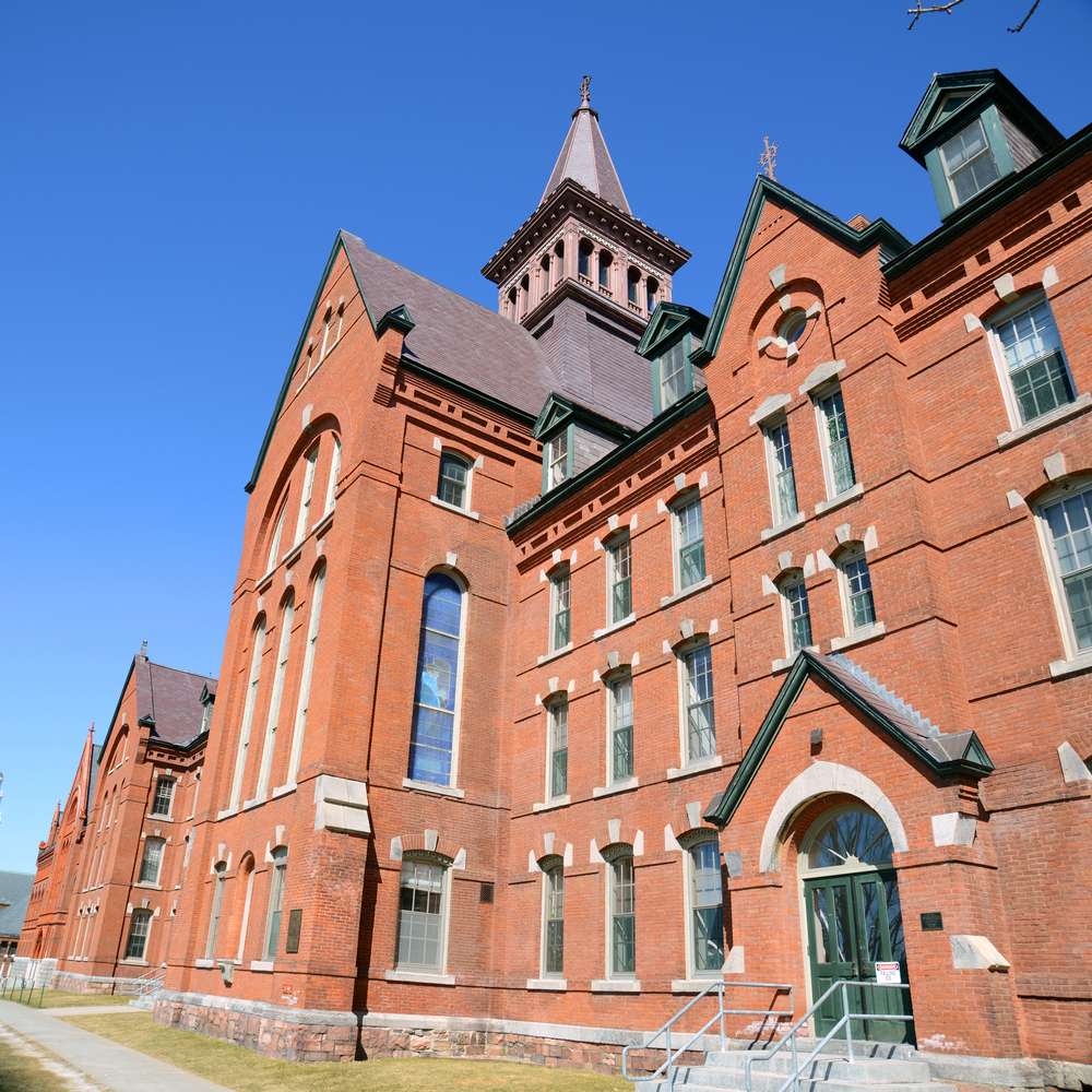 22 Most Beautiful College Campuses in the U.S. 24 shutterstock 661604485