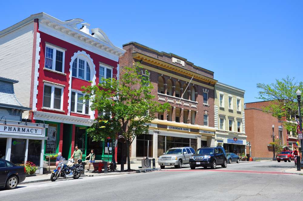 21 U.S. Towns That Feel Like a Hallmark Christmas Movie 21 21 U.S. Towns That Feel Like a Hallmark Christmas Movie