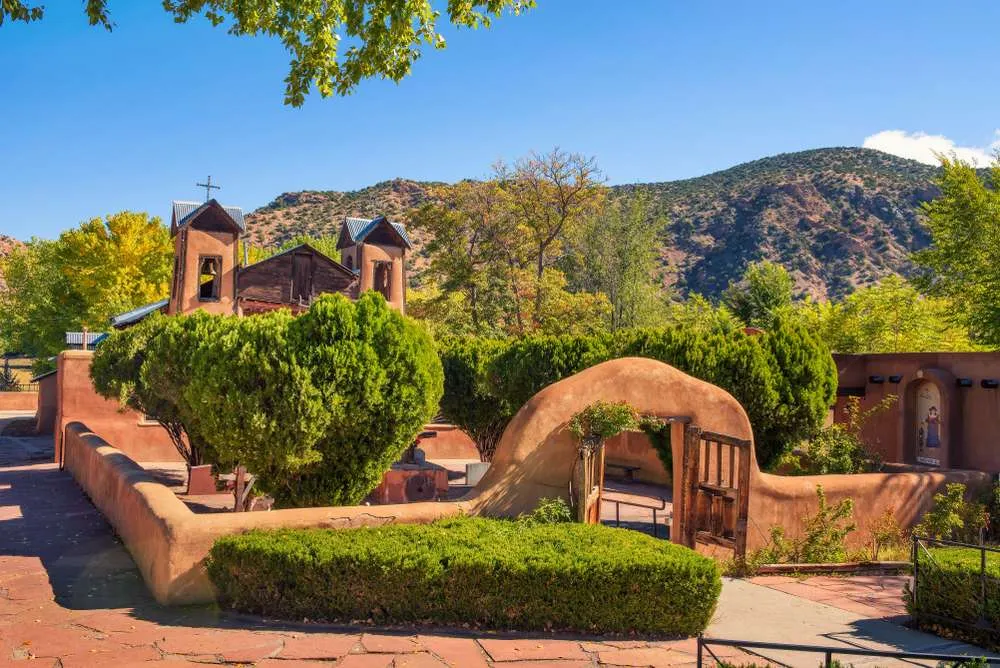 24 Tiny American Towns That Feel Frozen in a Different Century 20 24 Tiny American Towns That Feel Frozen in a Different Century