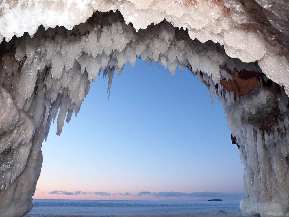 18 Hidden Caves and Caverns in the U.S. You Can Explore 8 shutterstock 182416367 1