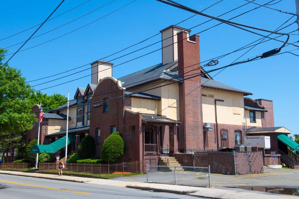 24 Tiny American Towns That Feel Frozen in a Different Century 3 shutterstock 1907214844 1 1