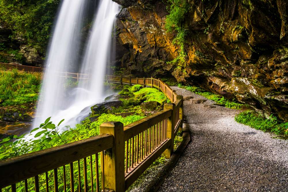 21 Scenic U.S. Waterfalls You Can Hike to Without the Crowds 17 shutterstock 213387106