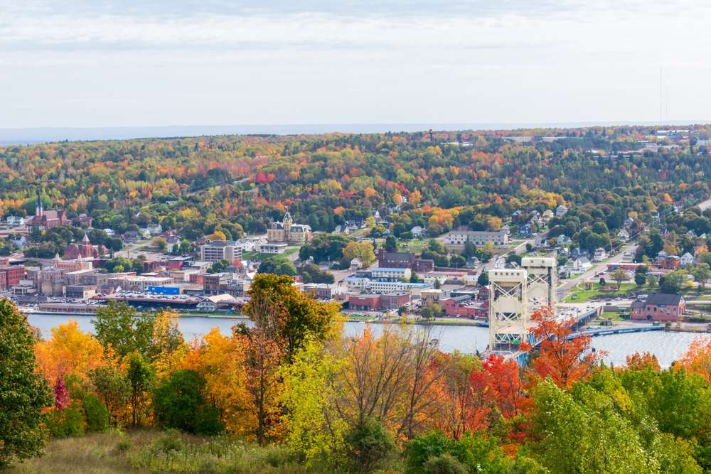 20 U.S. Towns That Celebrate Christmas All Year Long 19 shutterstock 2218072011