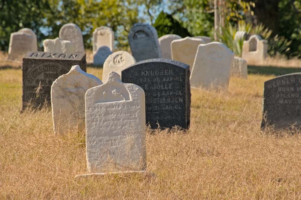 19 Beautiful Cemeteries in the U.S. You Didn’t Know Were Tourist Spots 18 shutterstock 2286158861