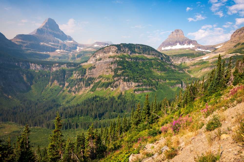 21 Incredible Views You Can Get Without Hiking 19 shutterstock 2304608889