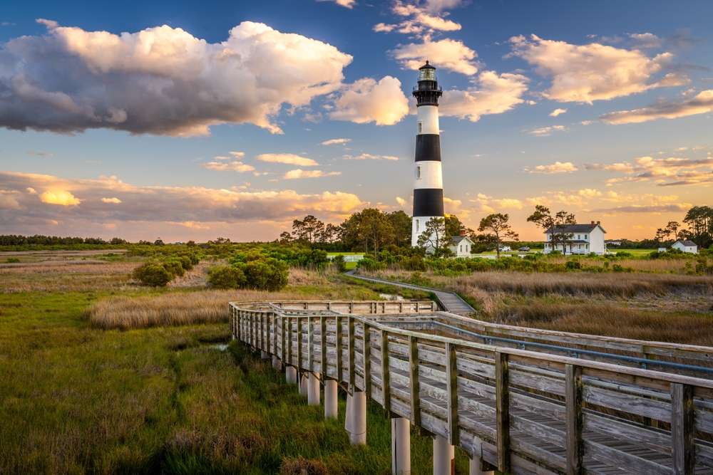 19 Hauntingly Beautiful Ghost Towns Across America 20 shutterstock 2356612887