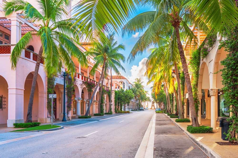 19 U.S. Mansions You Can Tour That Reveal Dark Histories 18 shutterstock 2395601227