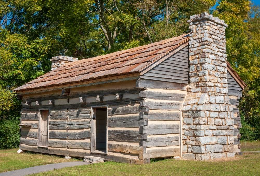 19 U.S. Mansions You Can Tour That Reveal Dark Histories 20 shutterstock 2427646055