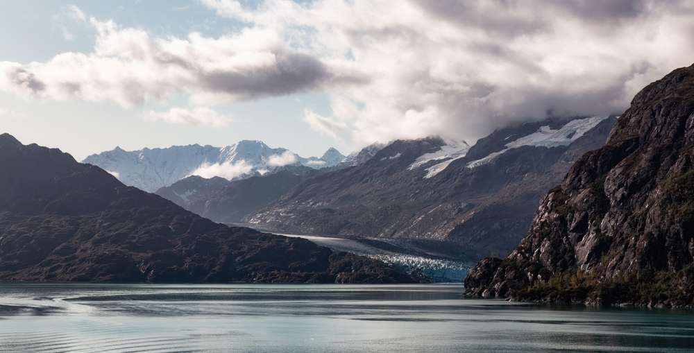 22 Unbelievable Natural Wonders in America That Feel Like Another Planet 17 shutterstock 2475895931