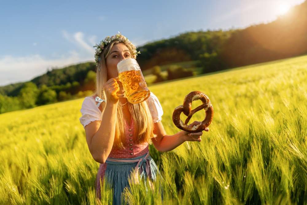 24 Tiny American Towns That Feel Frozen in a Different Century 20 shutterstock 2484953265
