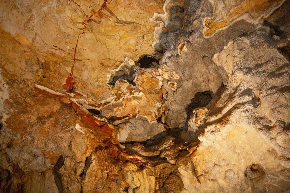 18 Hidden Caves and Caverns in the U.S. You Can Explore 12 shutterstock 2573905459